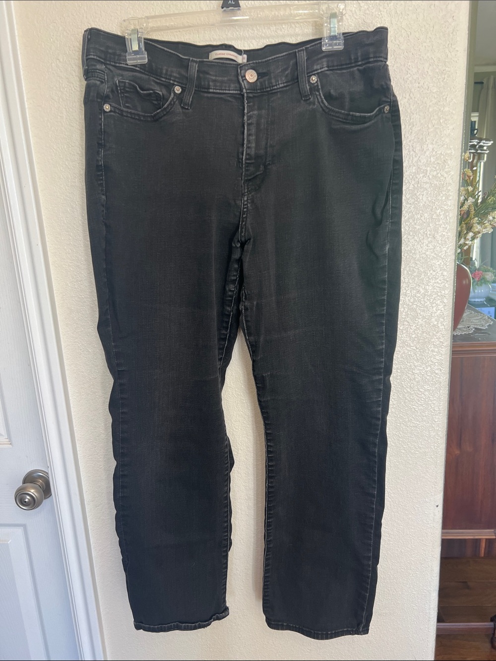 Levi's Black Straight Leg Women's Jeans